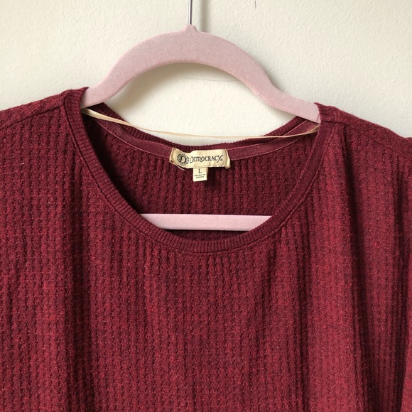 Democracy Red Waffle Shirt with Ruffle Sleeve - Picture 2 of 3